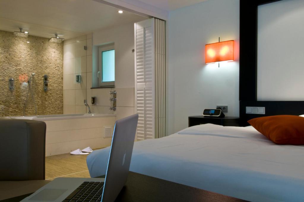 Cocoon Hotel La Rive Bourscheid Room photo